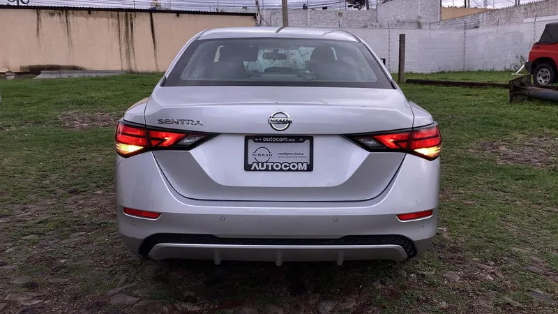 Nissan Sentra 2023