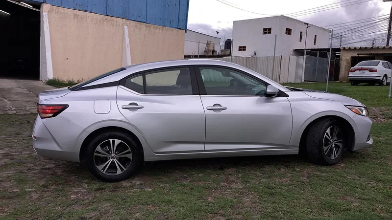 Nissan Sentra 2023