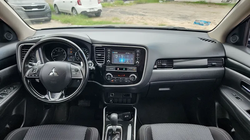 Mitsubishi Outlander 2019