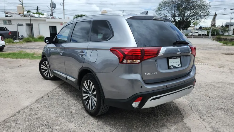 Mitsubishi Outlander 2019