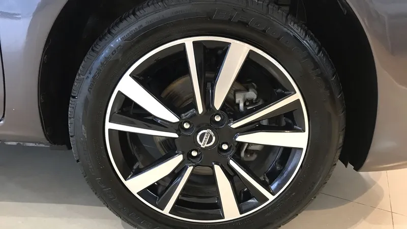 Nissan Versa 2019
