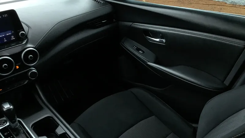 Nissan Sentra 2023