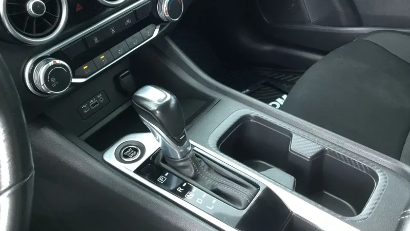 Nissan Sentra 2023