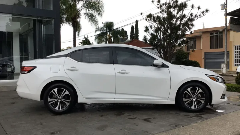 Nissan Sentra 2023