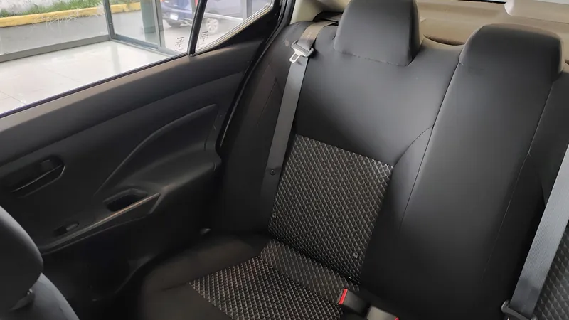 Nissan Versa 2023