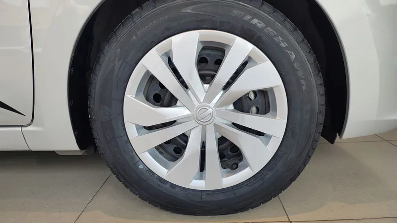Nissan Versa 2023