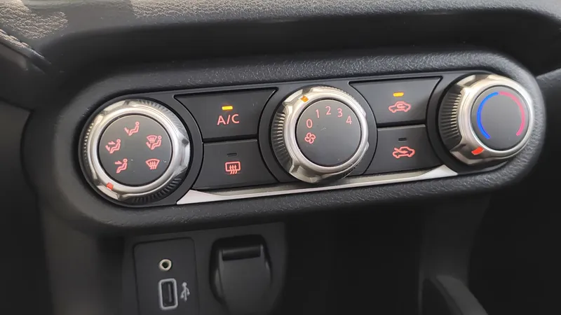 Nissan Versa 2023