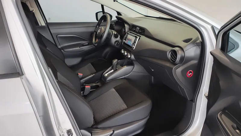 Nissan Versa 2023