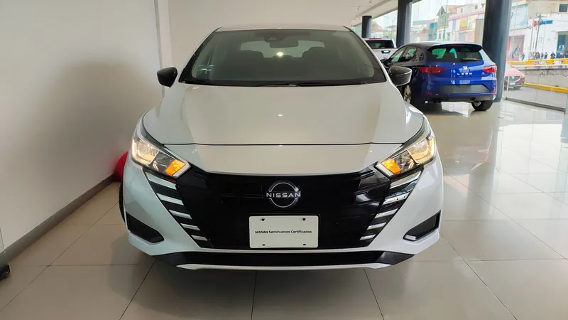 Nissan Versa 2023