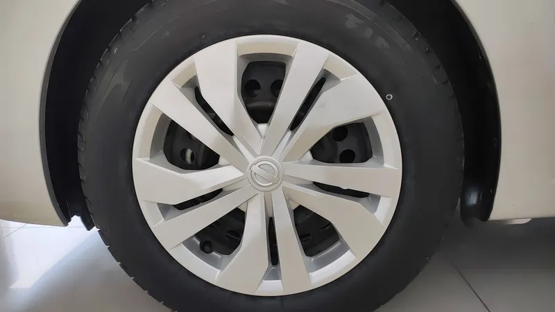 Nissan Versa 2023
