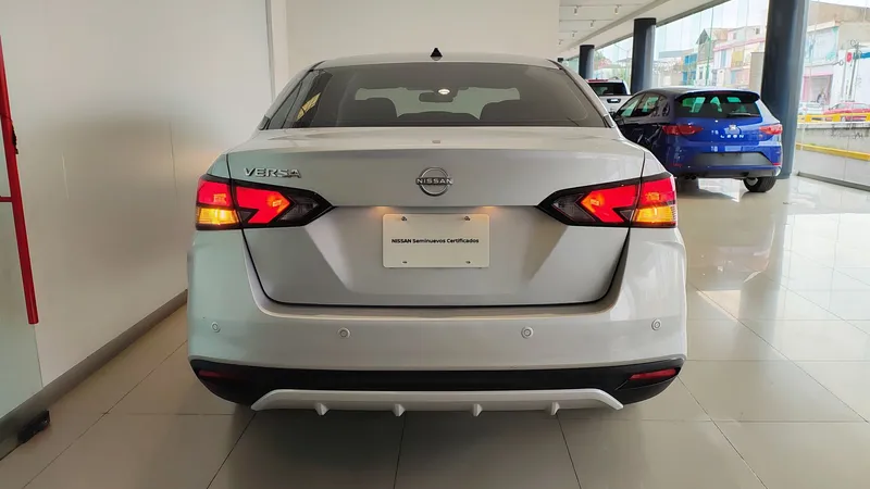 Nissan Versa 2023
