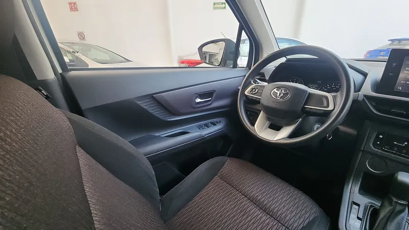 Toyota Avanza 2023