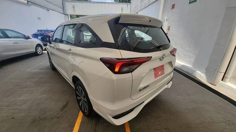 Toyota Avanza 2023