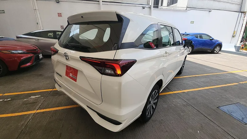 Toyota Avanza 2023