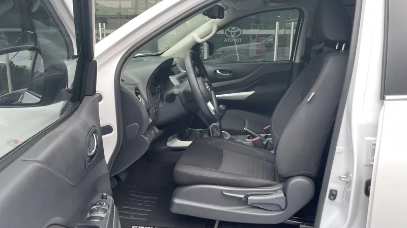 Nissan Frontier 2025