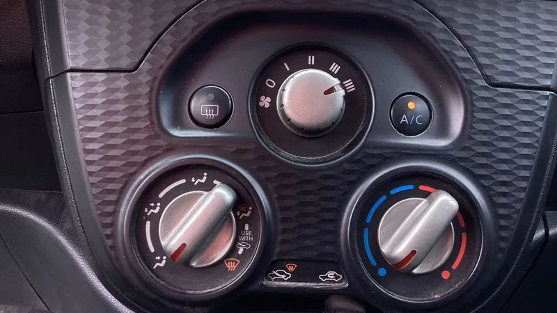 Nissan March 2021