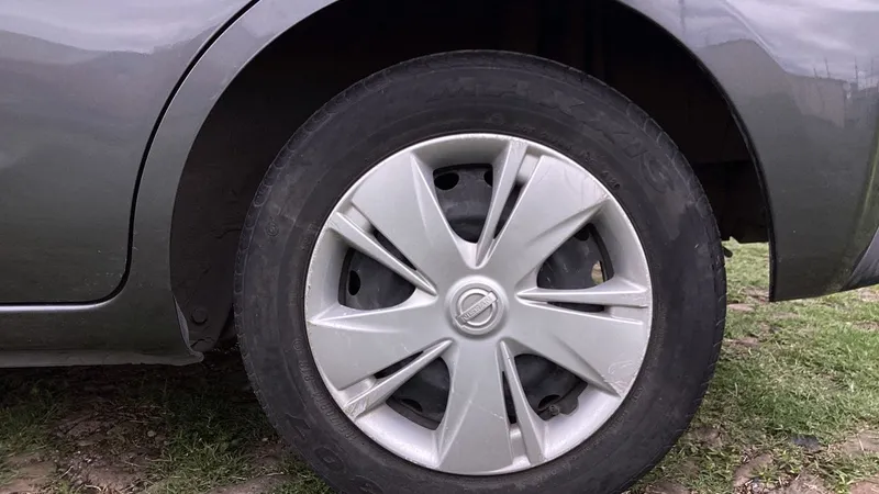Nissan March 2021