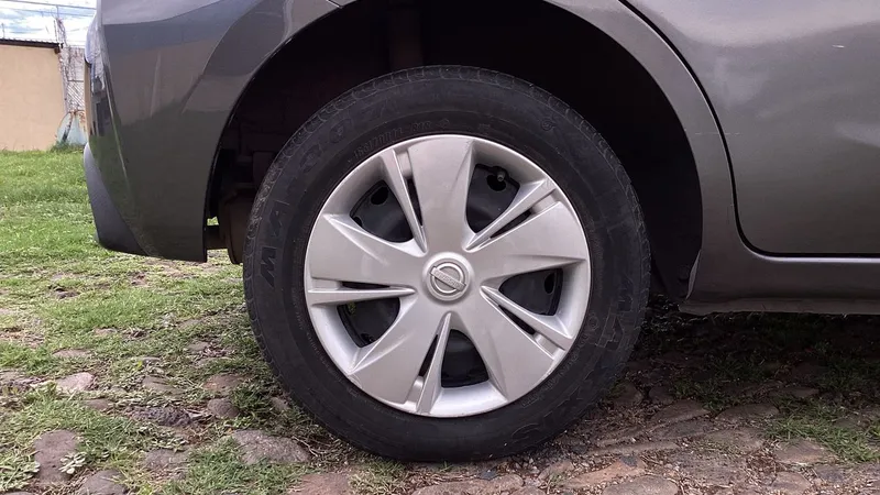 Nissan March 2021