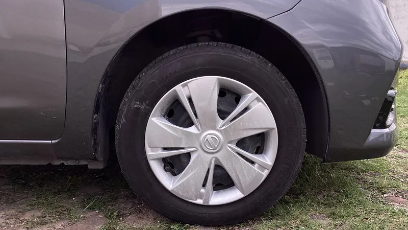 Nissan March 2021