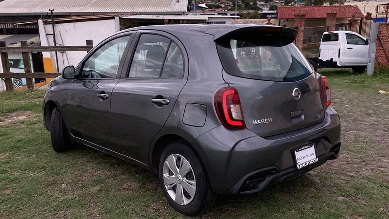 Nissan March 2021