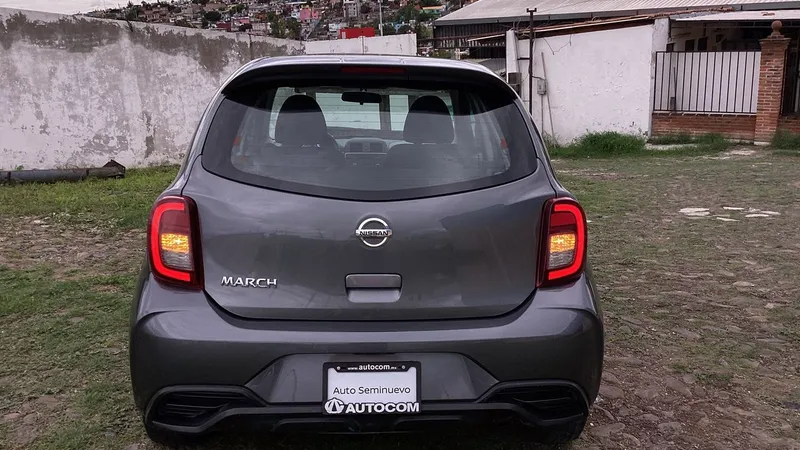 Nissan March 2021