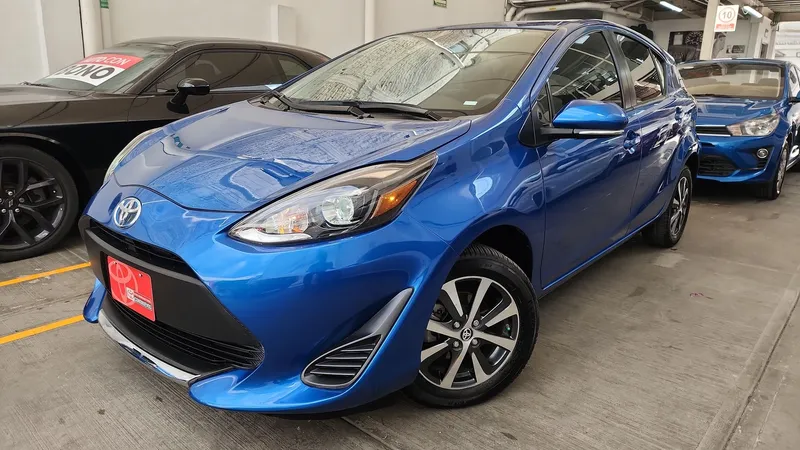 Toyota Prius C 2021