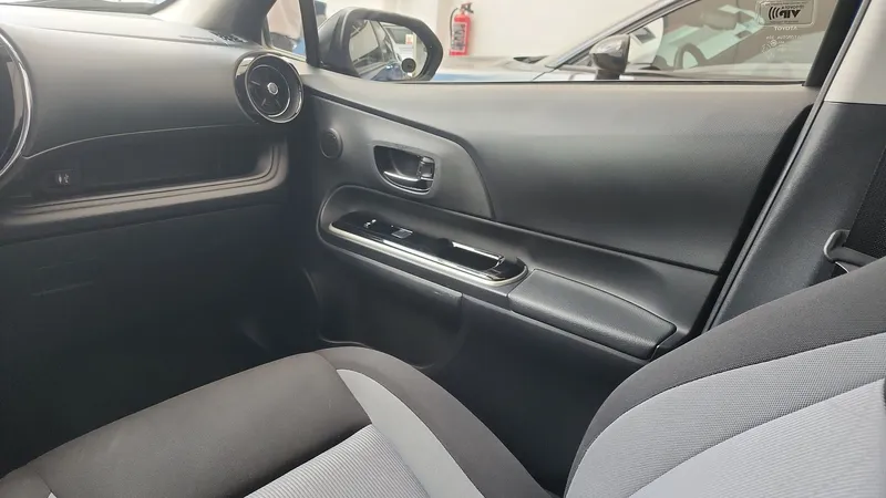 Toyota Prius C 2021