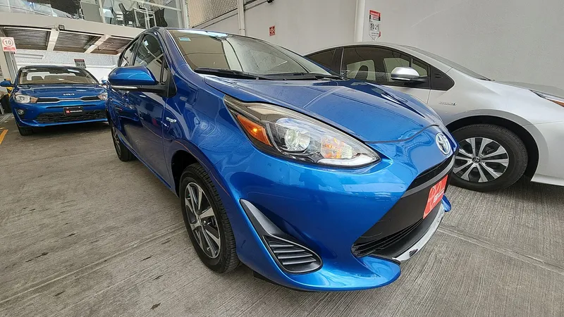 Toyota Prius C 2021