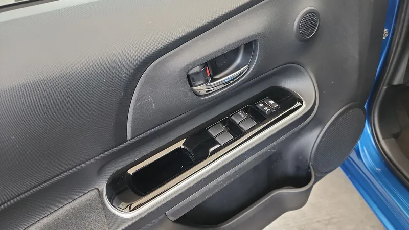 Toyota Prius C 2021