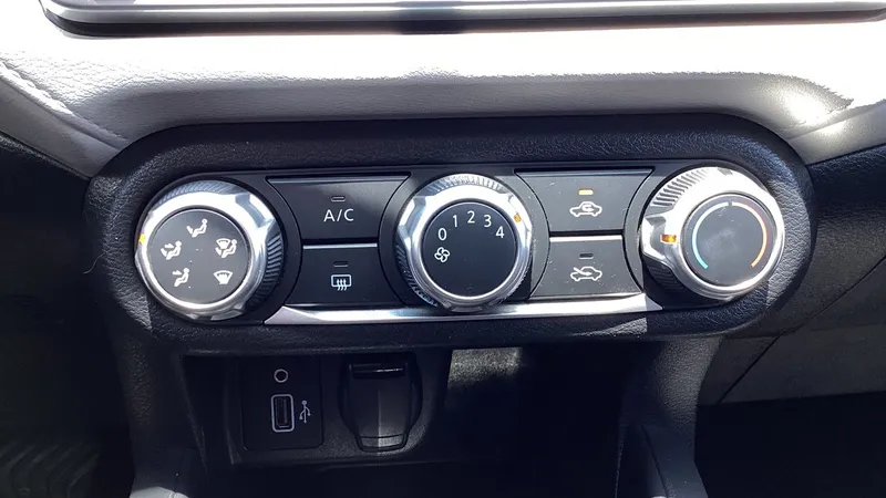 Nissan Versa 2022