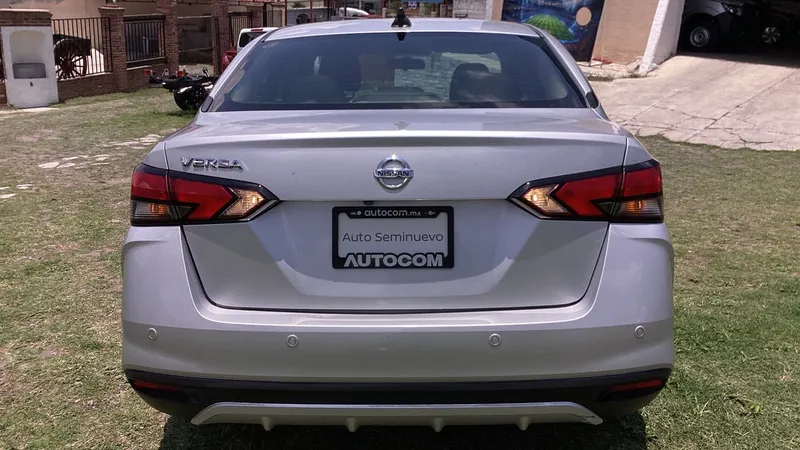 Nissan Versa 2022
