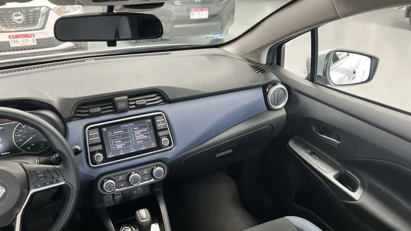 Nissan Versa 2023