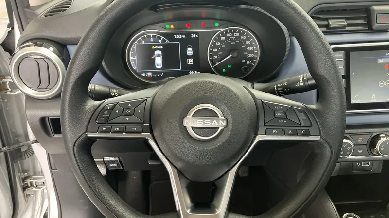 Nissan Versa 2023