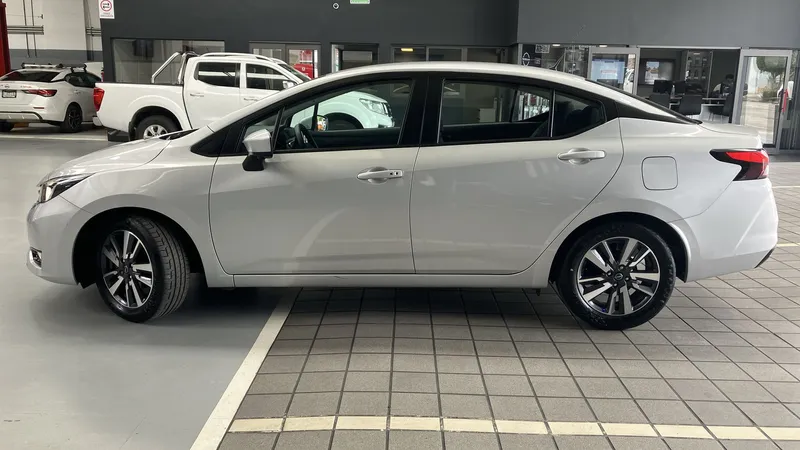Nissan Versa 2023