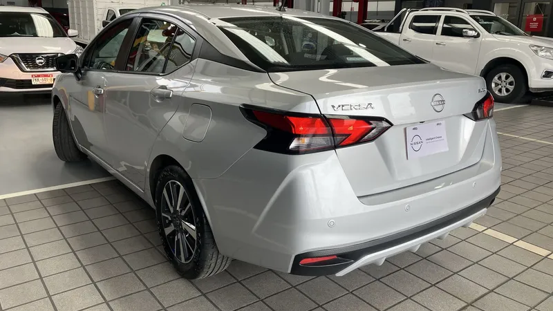 Nissan Versa 2023