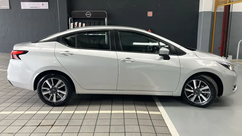 Nissan Versa 2023