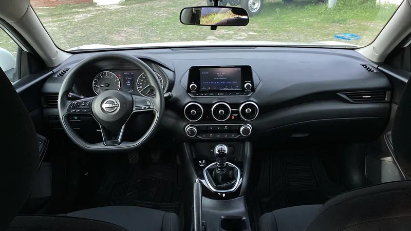 Nissan Sentra 2024