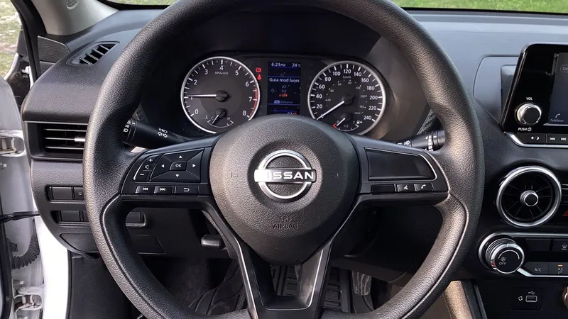 Nissan Sentra 2024
