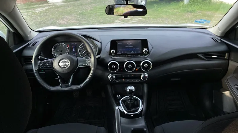 Nissan Sentra 2024