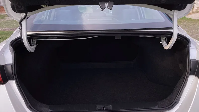 Nissan Sentra 2024
