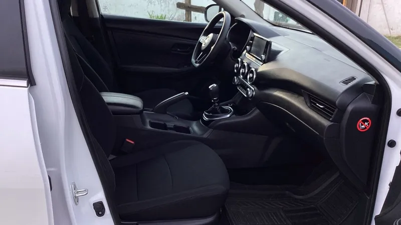 Nissan Sentra 2024