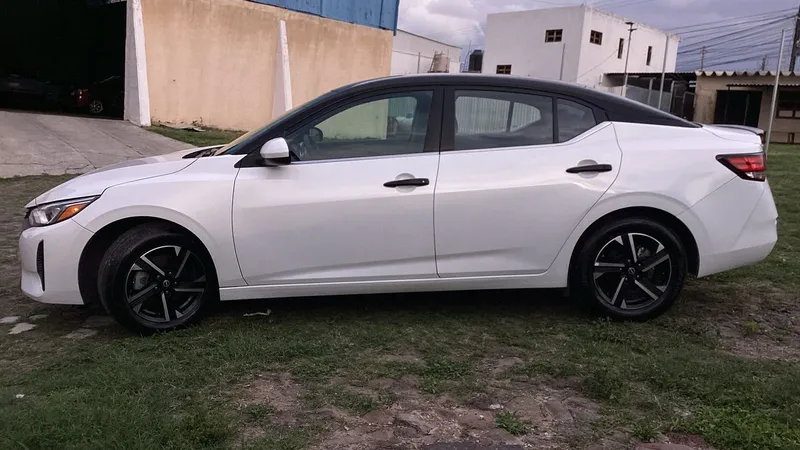 Nissan Sentra 2024
