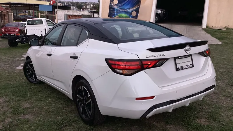 Nissan Sentra 2024