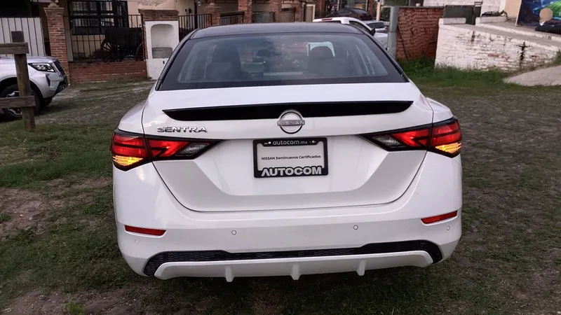 Nissan Sentra 2024