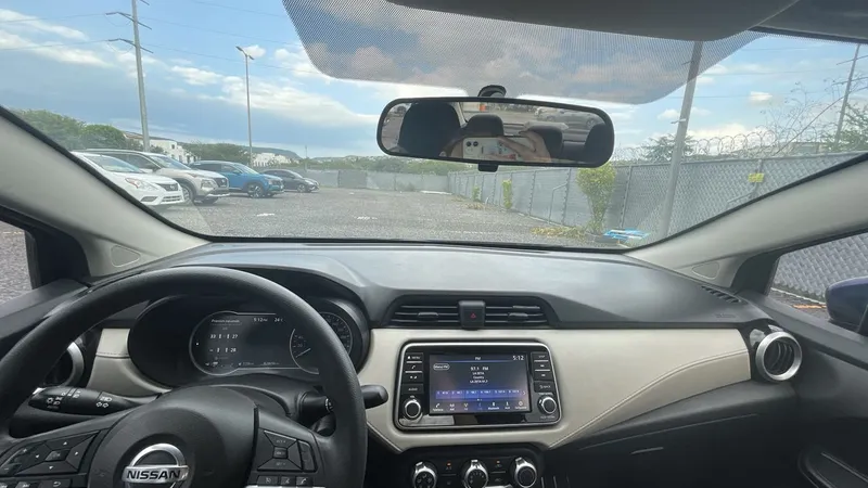 Nissan Versa 2024