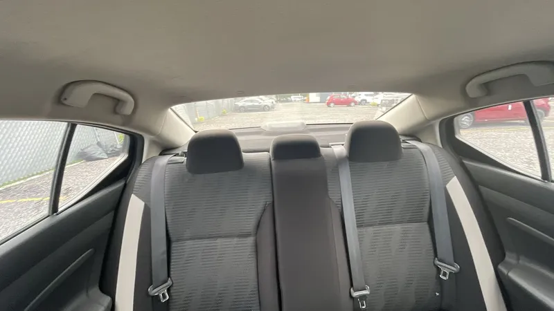 Nissan Versa 2024