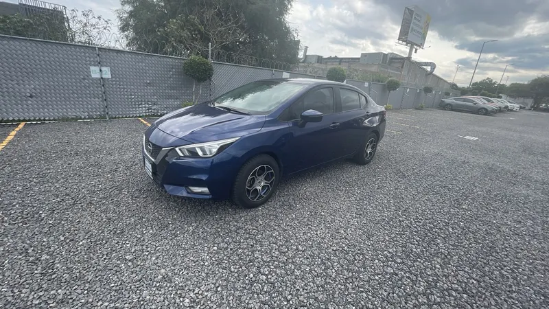 Nissan Versa 2024
