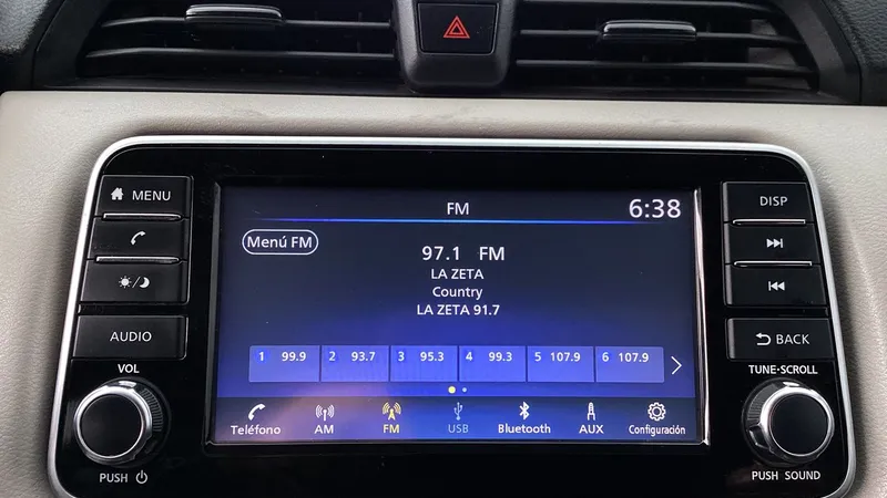 Nissan Versa 2021