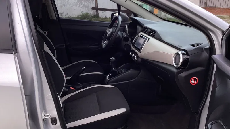 Nissan Versa 2021