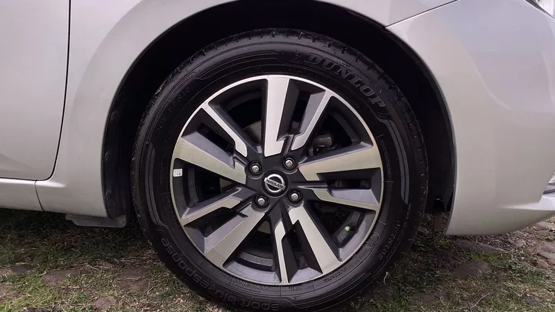 Nissan Versa 2021